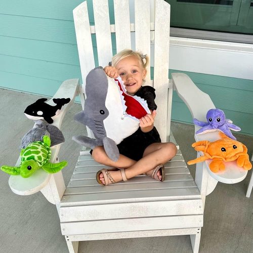 White Shark with 5 Little Sea Creatures, 23 Inches - Image 2